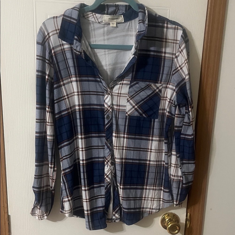 Plaid Button Down Shirt - Blue and White